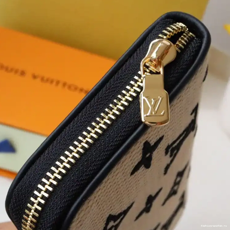 Fashionrepsfam ru LV Bag 2308DJ0109 0725